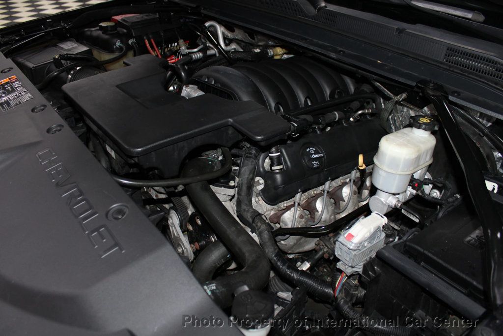 2017 Chevrolet Suburban 4WD 4dr 1500 LT - 22943039 - 31