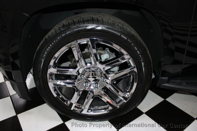 2017 Chevrolet Suburban 4WD 4dr 1500 LT - 22943039 - 32