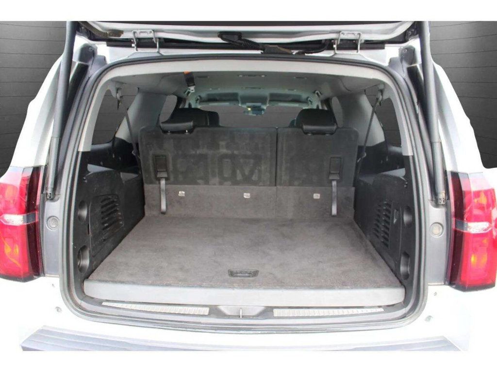 2017 Chevrolet Suburban 4WD 4dr 1500 LT - 22933747 - 15