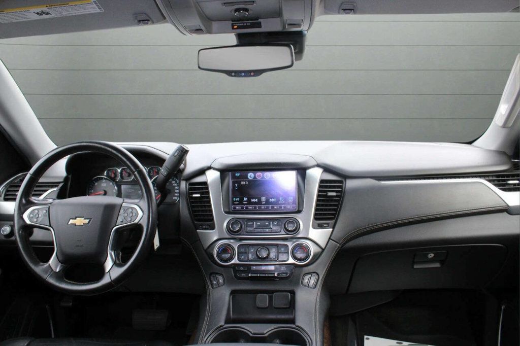 2017 Chevrolet Suburban 4WD 4dr 1500 LT - 22933747 - 22