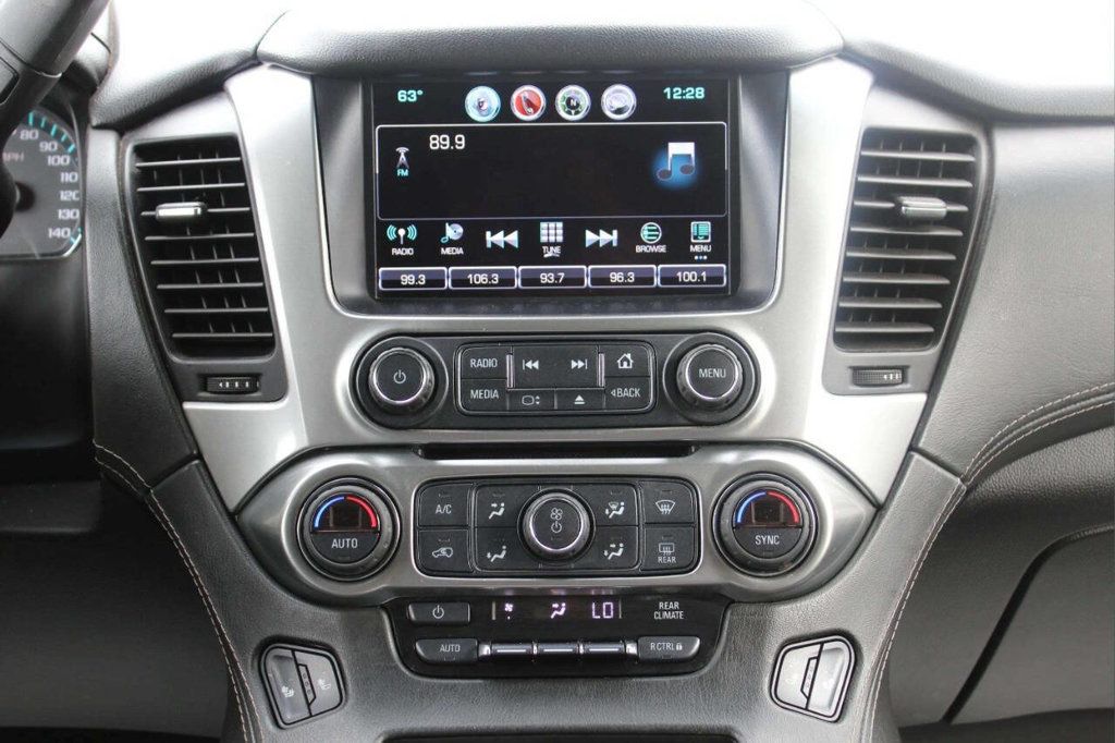 2017 Chevrolet Suburban 4WD 4dr 1500 LT - 22933747 - 23