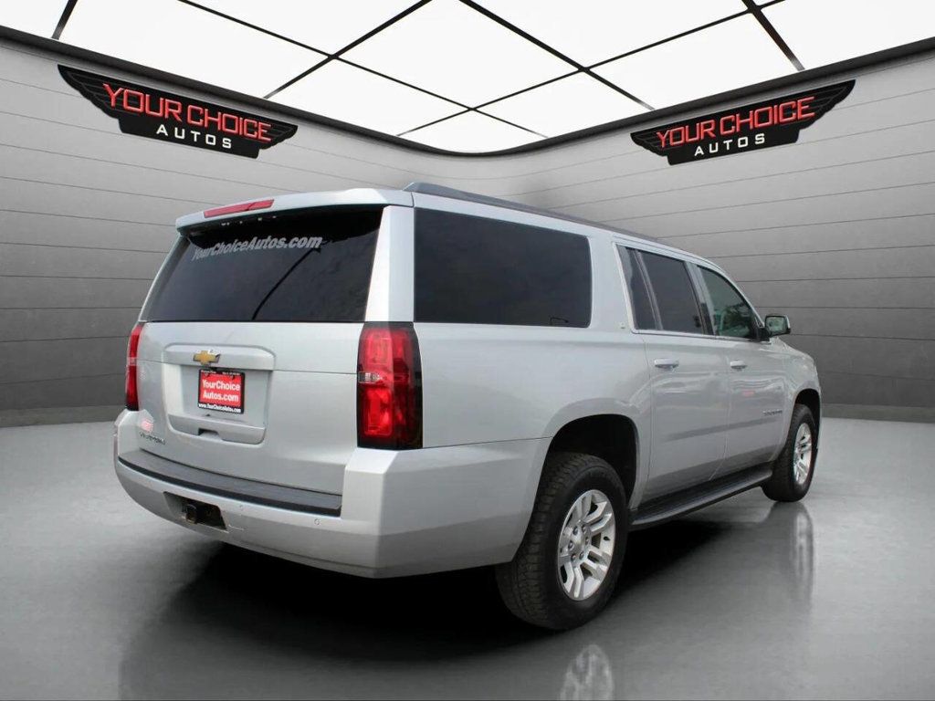 2017 Chevrolet Suburban 4WD 4dr 1500 LT - 22933747 - 4