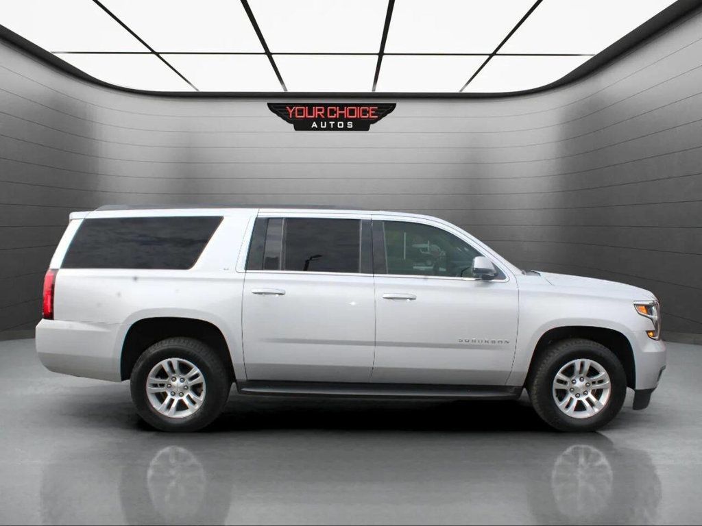 2017 Chevrolet Suburban 4WD 4dr 1500 LT - 22933747 - 5