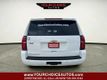 2017 Chevrolet Suburban 4WD 4dr 1500 LT - 23032556 - 3