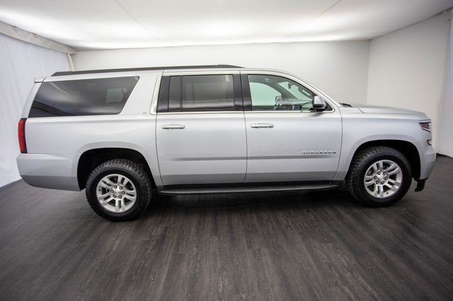 2017 Chevrolet Suburban 4WD 4dr 1500 LT - 22737796 - 5