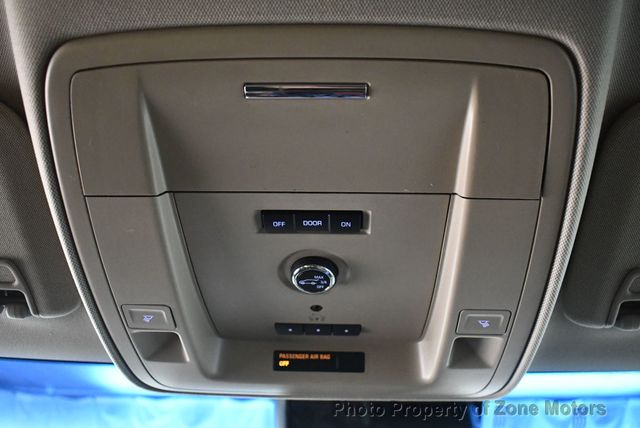 2017 Chevrolet Suburban 4WD 4dr 1500 Premier - 22984716 - 13