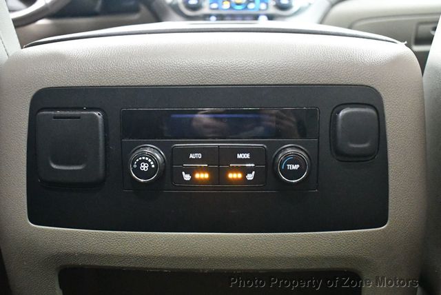 2017 Chevrolet Suburban 4WD 4dr 1500 Premier - 22984716 - 44