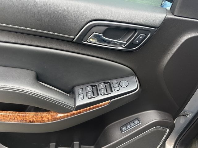 2017 Chevrolet Suburban 4WD 4dr 1500 Premier - 22956927 - 18