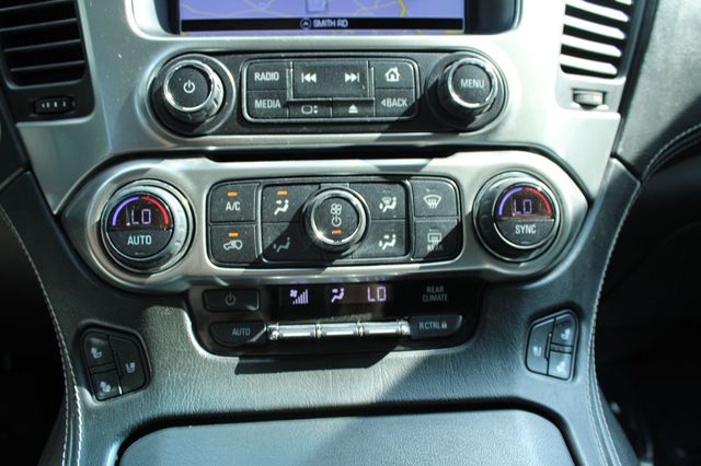 2017 Chevrolet Suburban 4WD 4dr 1500 Premier - 23042577 - 19
