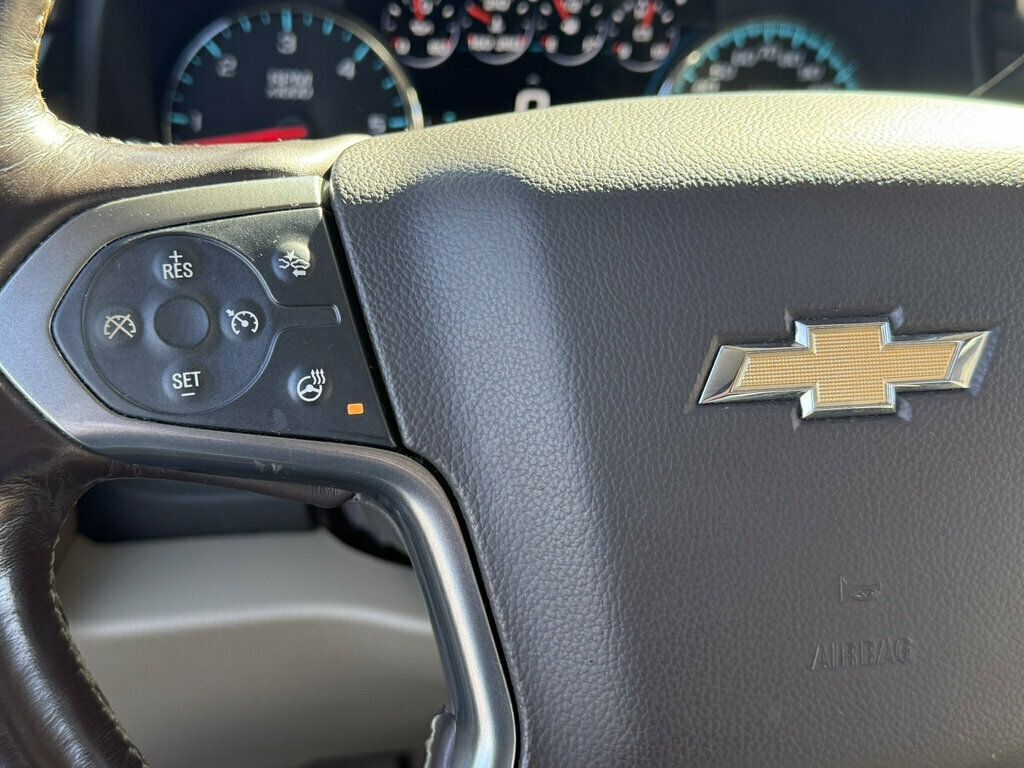 2017 Chevrolet Suburban 4WD 4dr 1500 Premier - 23087889 - 28