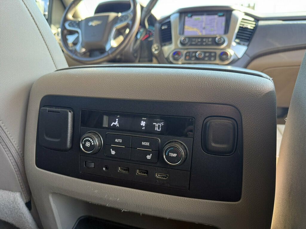 2017 Chevrolet Suburban 4WD 4dr 1500 Premier - 23087889 - 36