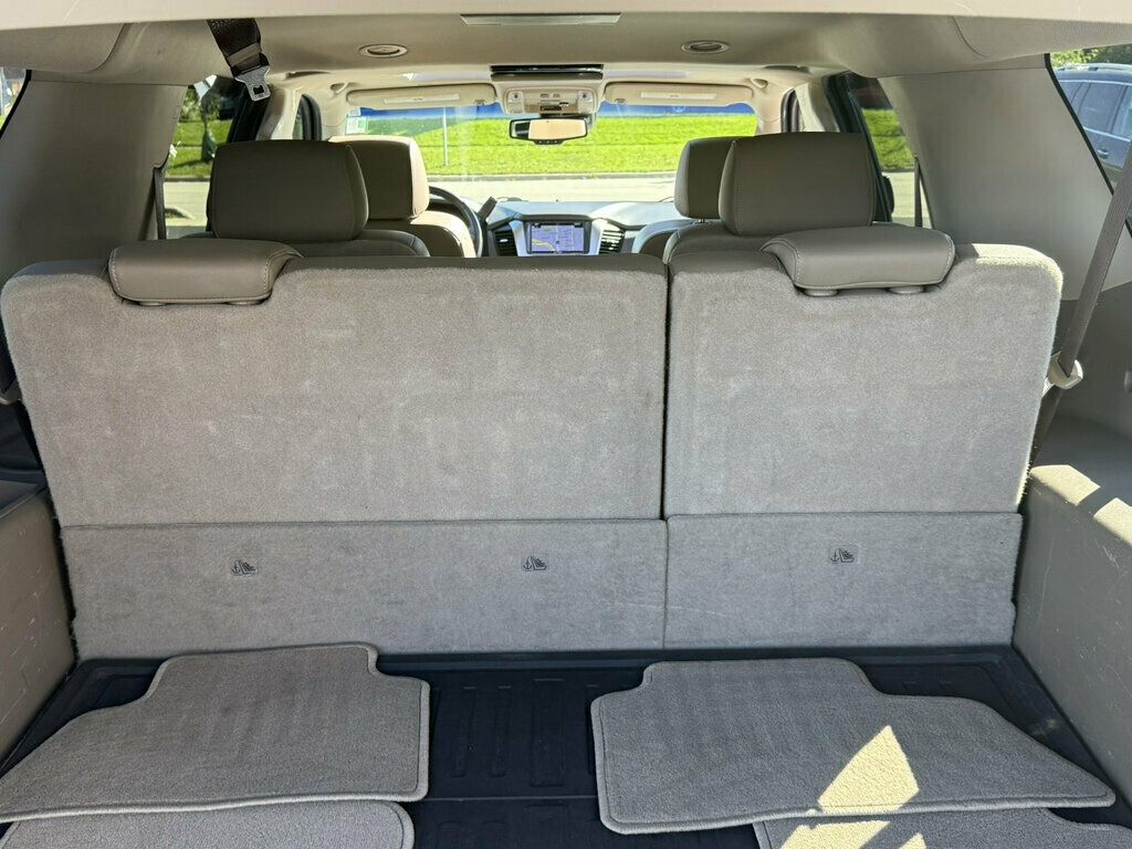 2017 Chevrolet Suburban 4WD 4dr 1500 Premier - 23087889 - 42