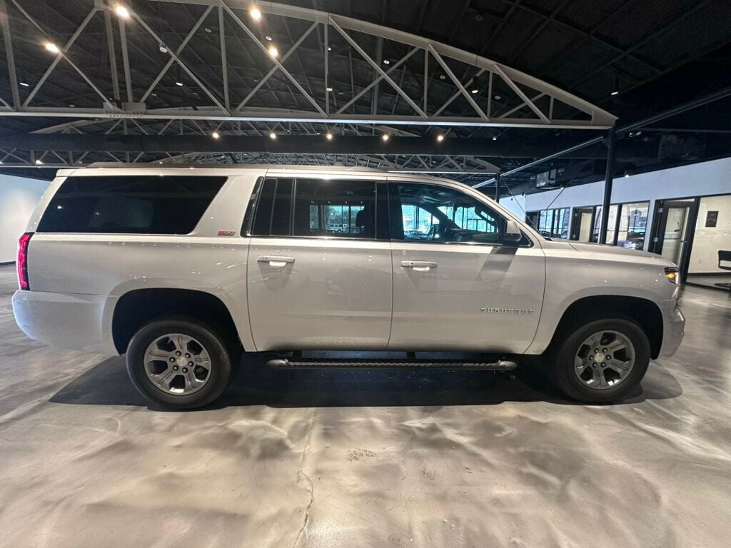 2017 Chevrolet Suburban LocalTrade/4WD/LT/1Owner/LuxuryPkg/RearSeatEntertainment/SunRoof - 22767576 - 4