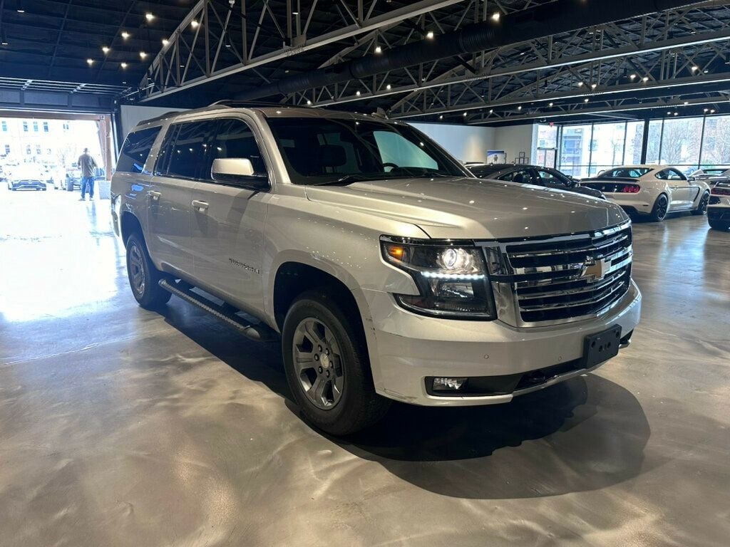 2017 Chevrolet Suburban LocalTrade/4WD/LT/1Owner/LuxuryPkg/RearSeatEntertainment/SunRoof - 22767576 - 5