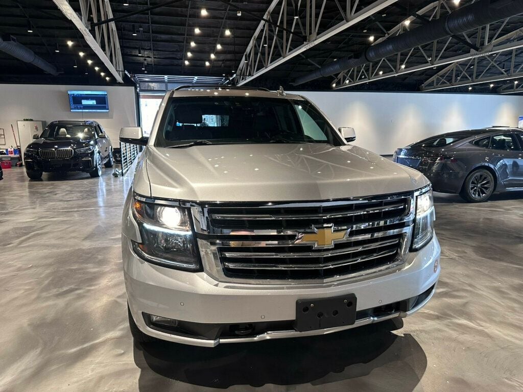 2017 Chevrolet Suburban LocalTrade/4WD/LT/1Owner/LuxuryPkg/RearSeatEntertainment/SunRoof - 22767576 - 6