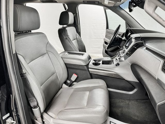 2017 Chevrolet Suburban LT 4WD - 22893825 - 10