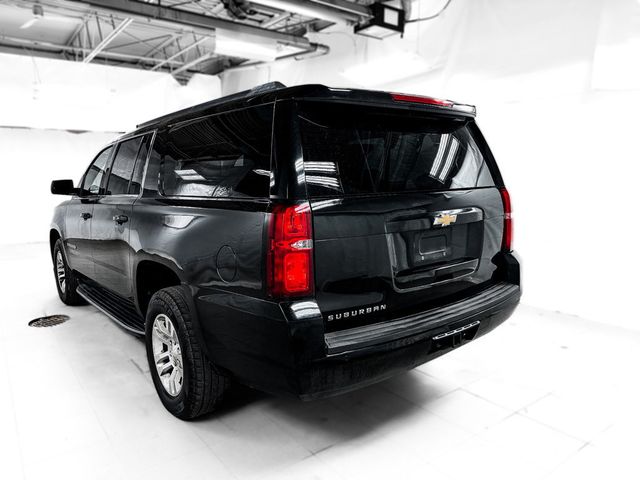2017 Chevrolet Suburban LT 4WD - 22893825 - 2