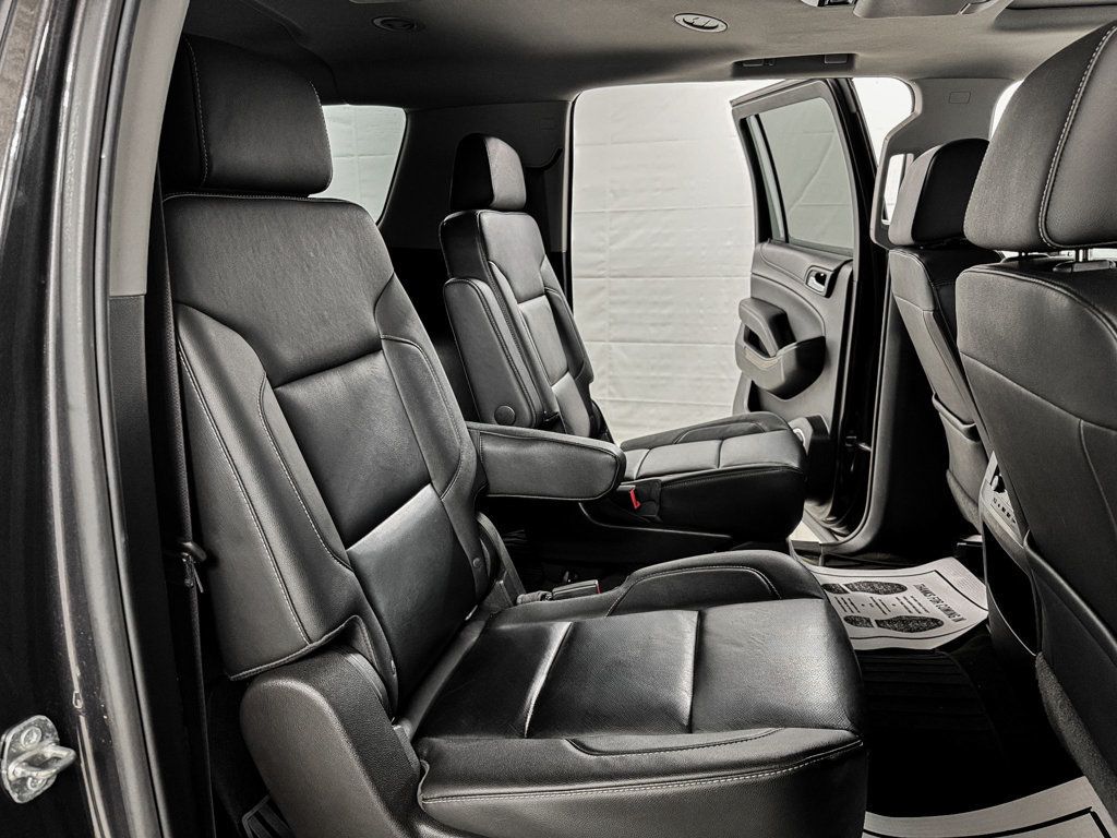 2017 Chevrolet Suburban LT 4WD - 22988877 - 9