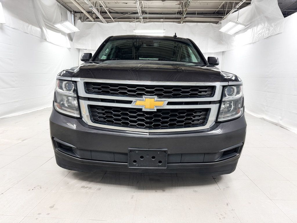 2017 Chevrolet Suburban LT 4WD - 22988877 - 1