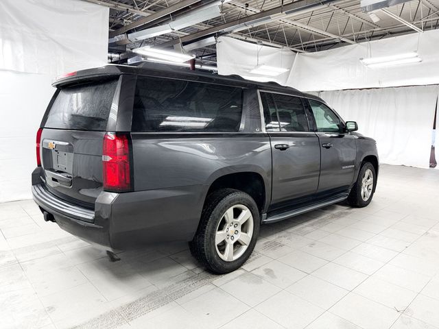 2017 Chevrolet Suburban LT 4WD - 22988877 - 5