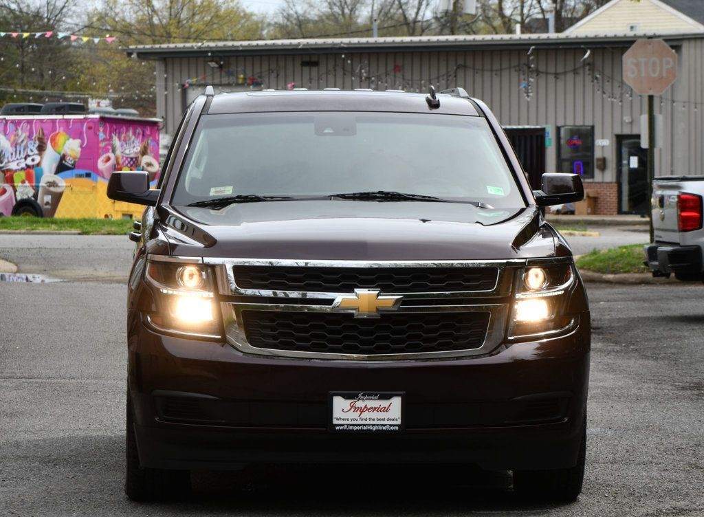 2017 Chevrolet Tahoe LT photo 2