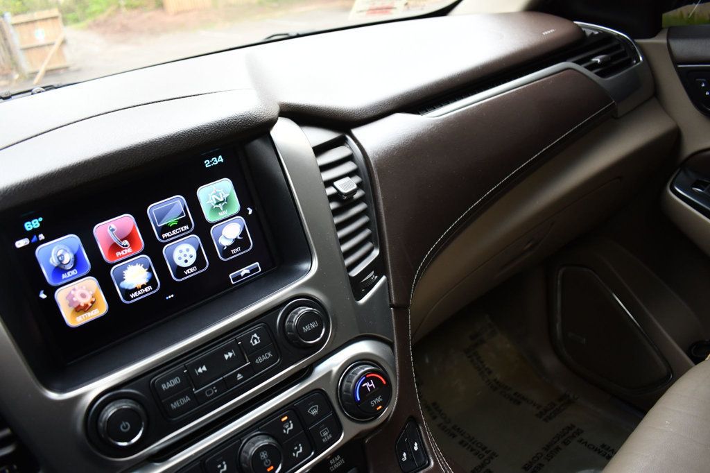 2017 Chevrolet Tahoe LT photo 32