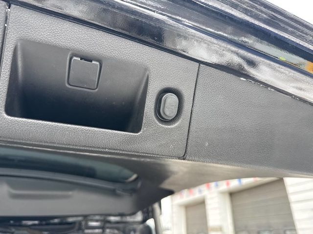 2017 Chevrolet Tahoe 4WD 4dr LT - 22983739 - 28