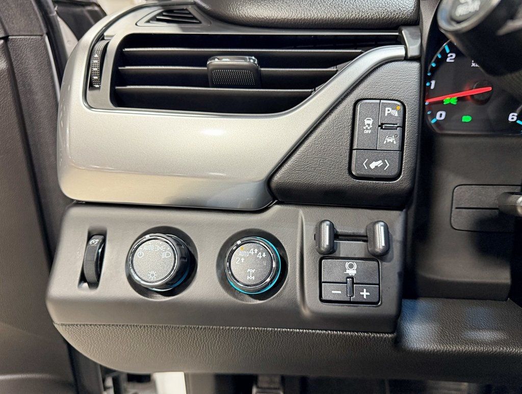 2017 Chevrolet Tahoe 4WD 4dr LT - 22966419 - 12