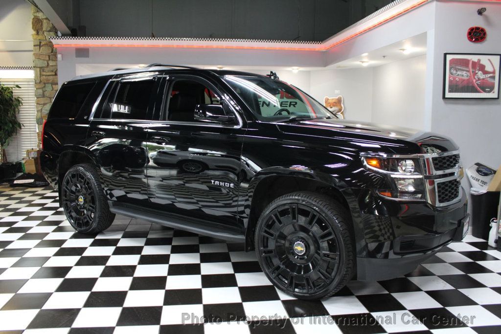 2017 Chevrolet Tahoe LT photo 2