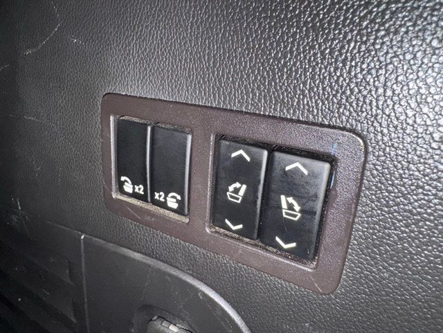 2017 Chevrolet Tahoe 4WD 4dr Premier - 22984666 - 25