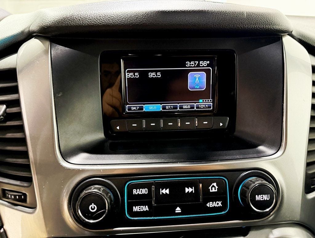 2017 Chevrolet Tahoe Police - 22930678 - 14