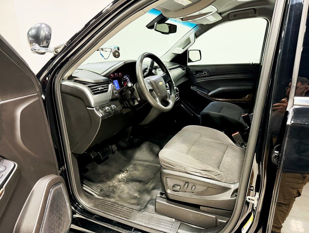 2017 Chevrolet Tahoe Police - 22930678 - 17