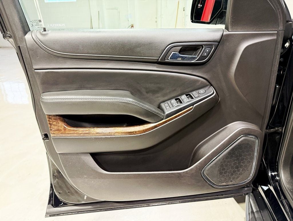 2017 Chevrolet Tahoe Police - 22930678 - 18