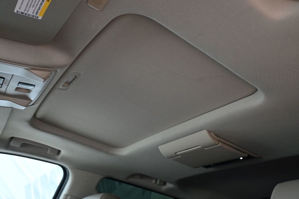 2017 Chevrolet Tahoe Premier photo 18