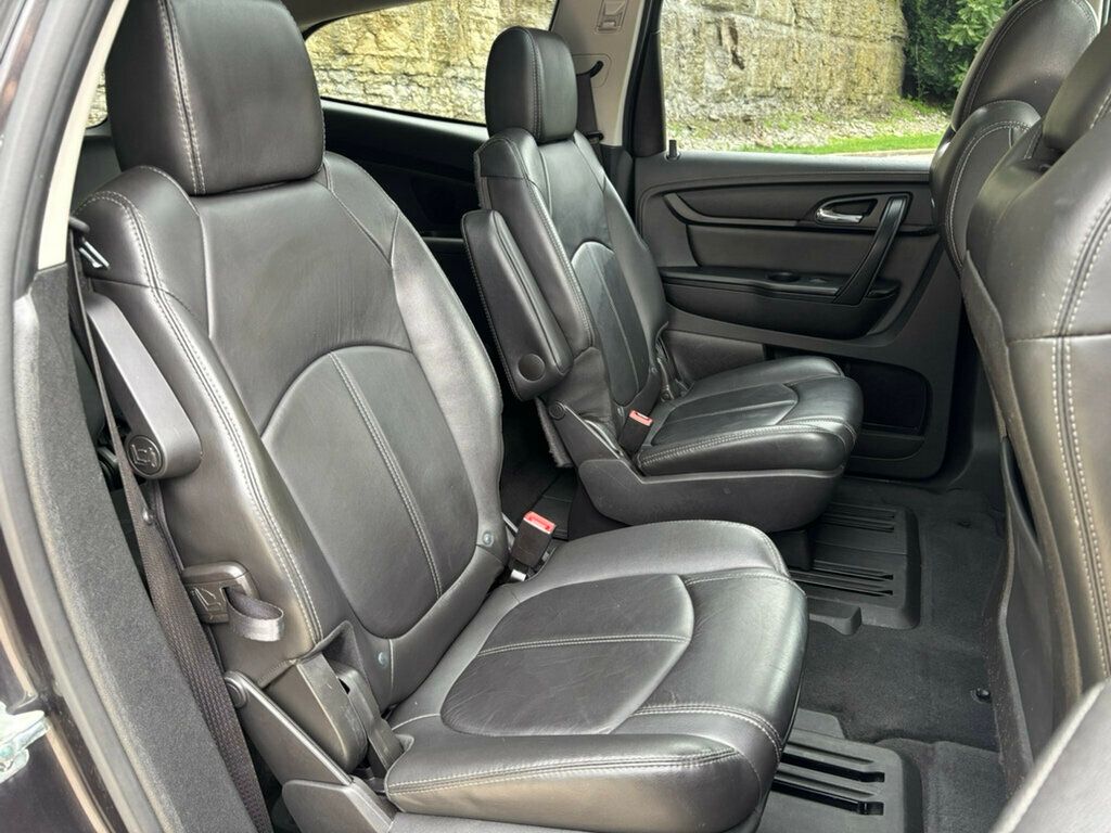2017 Chevrolet Traverse 2017 Chevrolet Traverse LT - 23032183 - 17
