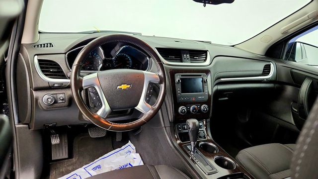 2017 Chevrolet Traverse AWD 4dr 1LT w/ Style & Tech Pkg & Dual Panel Sunroof - 23020879 - 12