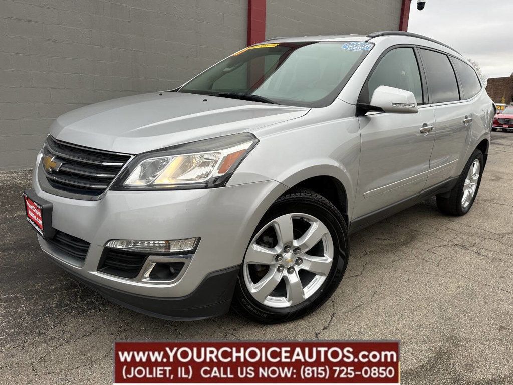 2017 Chevrolet Traverse AWD 4dr LT w/1LT - 22683258 - 0