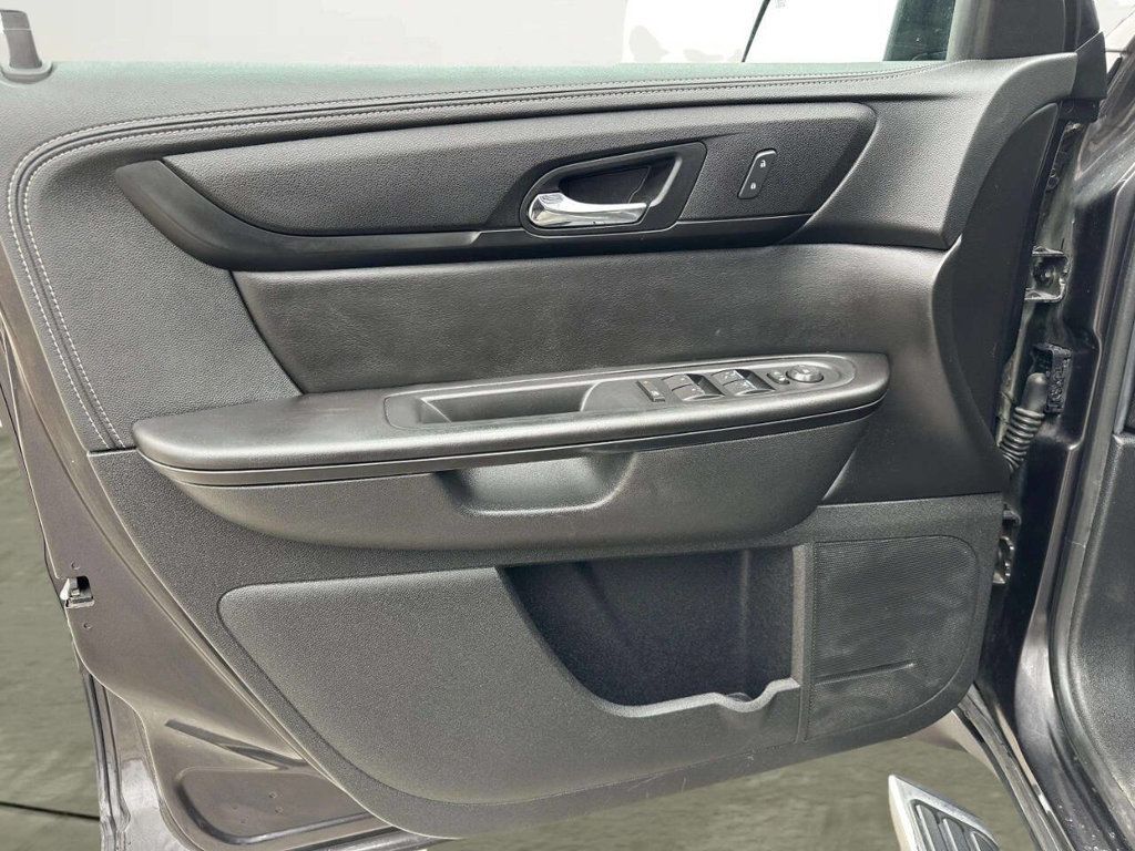 2017 Chevrolet Traverse AWD 4dr LT w/1LT - 22990040 - 12