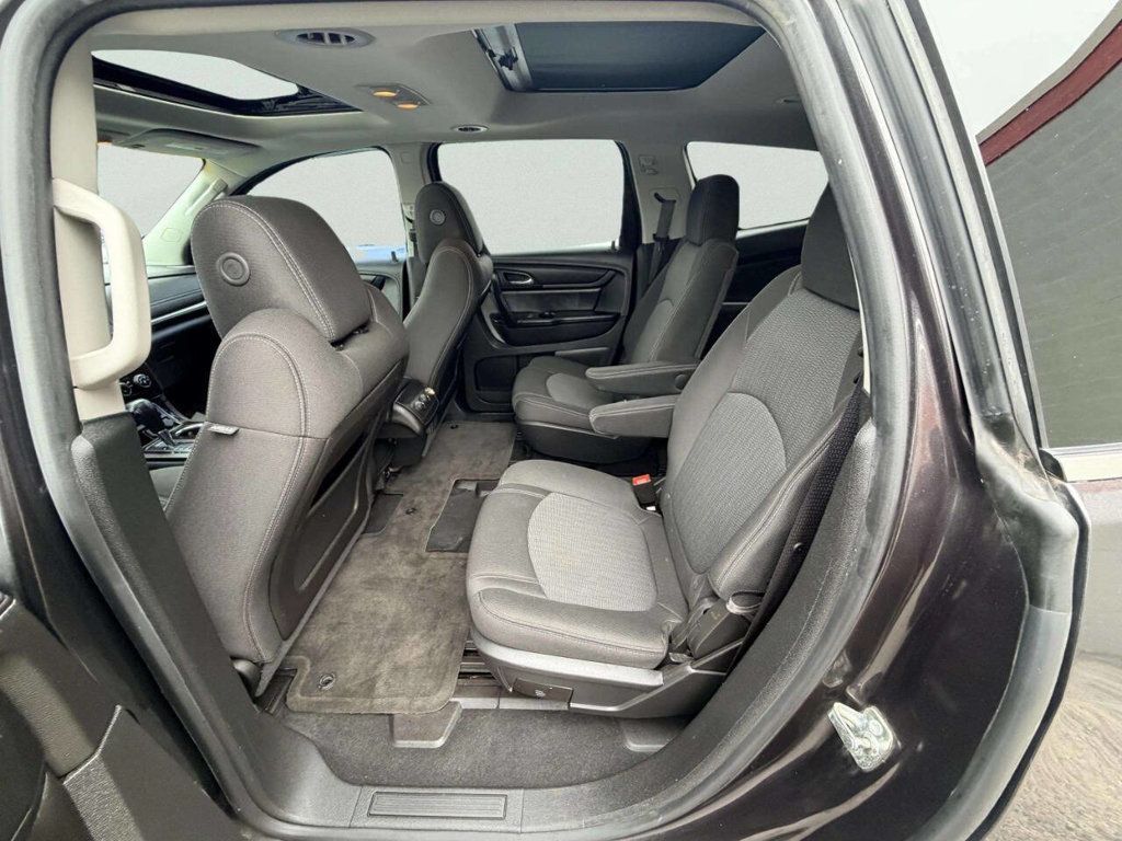 2017 Chevrolet Traverse AWD 4dr LT w/1LT - 23046460 - 26