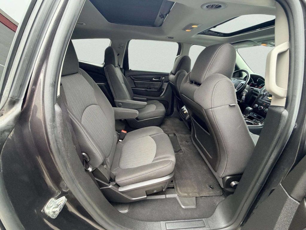 2017 Chevrolet Traverse AWD 4dr LT w/1LT - 23046460 - 29