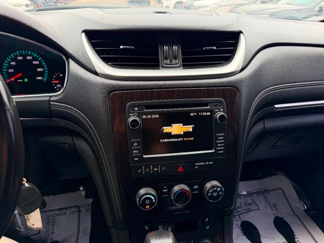2017 Chevrolet Traverse AWD 4dr LT w/1LT - 23046460 - 39