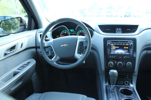 2017 Chevrolet Traverse AWD 4dr LT w/1LT - 23079836 - 14