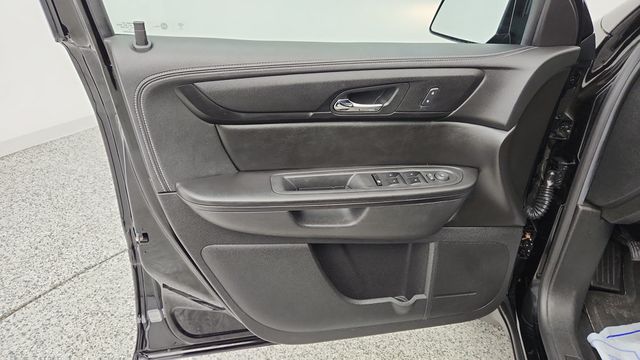 2017 Chevrolet Traverse AWD 4dr LT w/1LT - 23020879 - 10