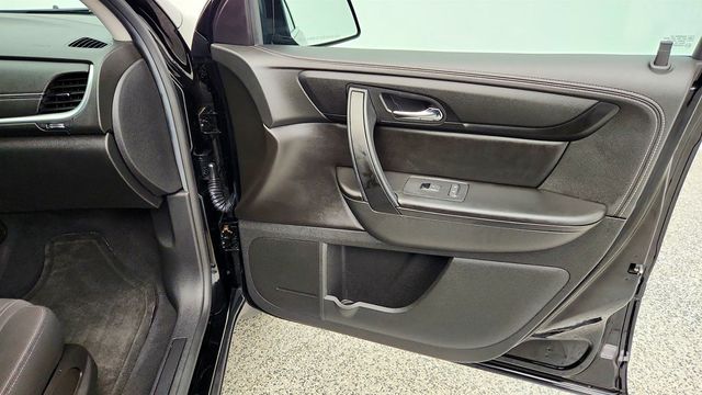 2017 Chevrolet Traverse AWD 4dr LT w/1LT - 23020879 - 25