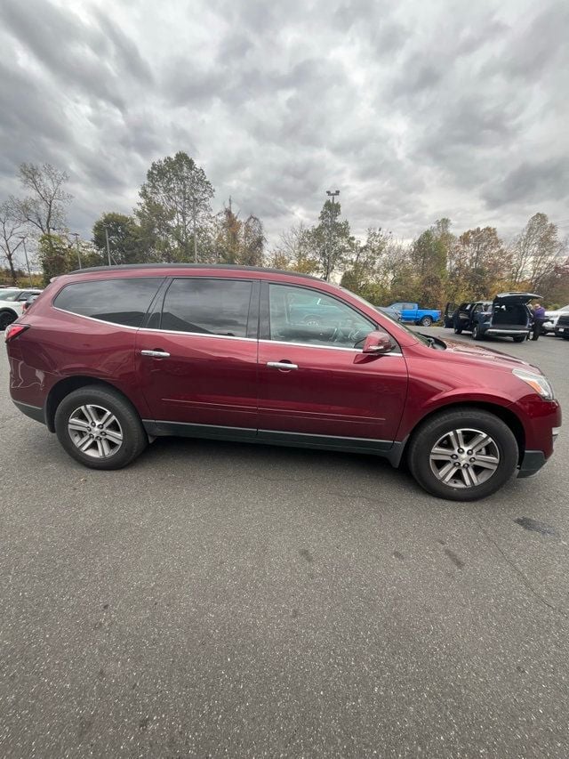 2017 Chevrolet Traverse AWD 4dr LT w/2LT - 22938299 - 1