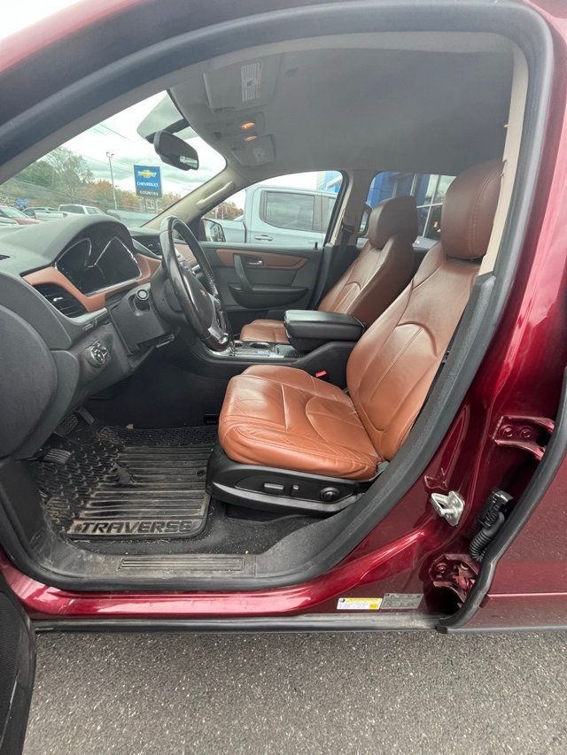 2017 Chevrolet Traverse AWD 4dr LT w/2LT - 22938299 - 8