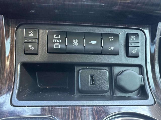2017 Chevrolet Traverse AWD 4dr Premier - 23020817 - 33
