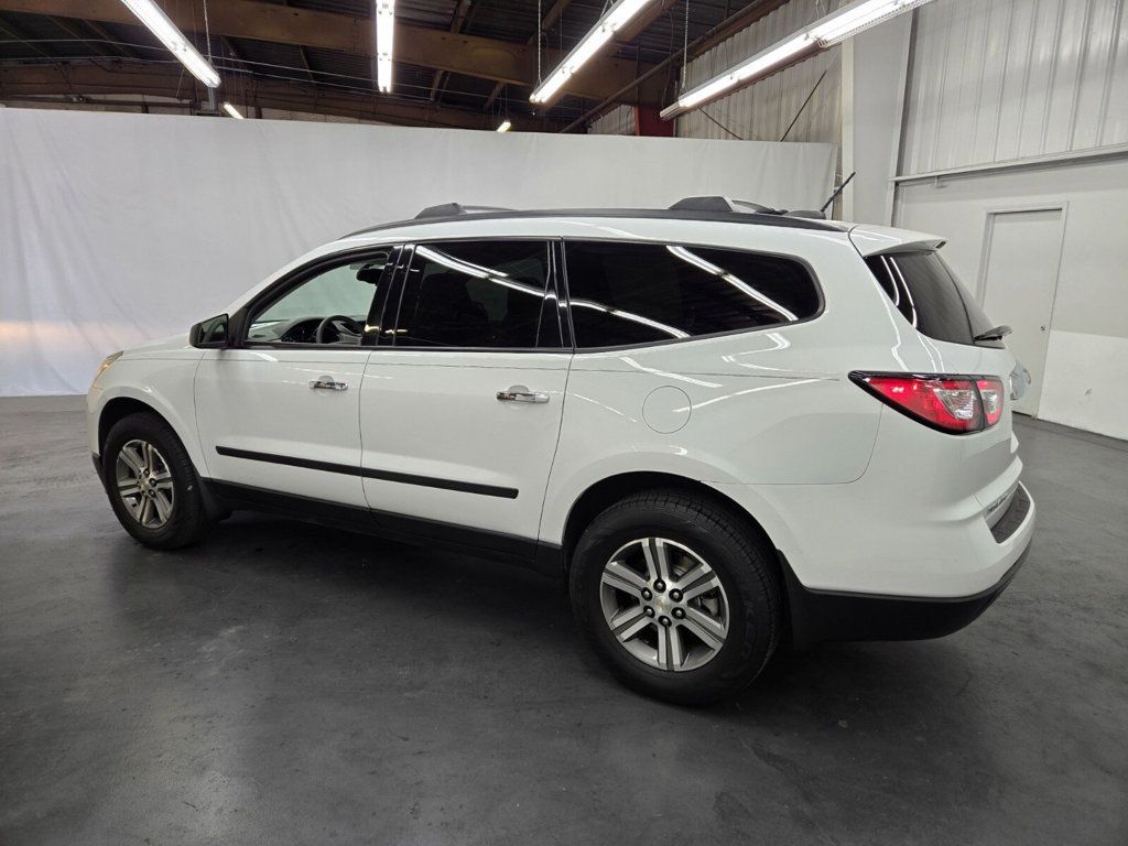 2017 Chevrolet Traverse FWD 4dr LS w/1LS - 22913308 - 2