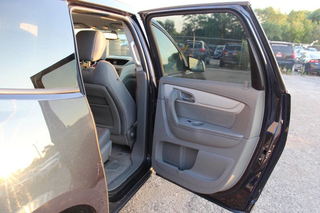 2017 Chevrolet Traverse FWD 4dr LS w/1LS - 22918926 - 16