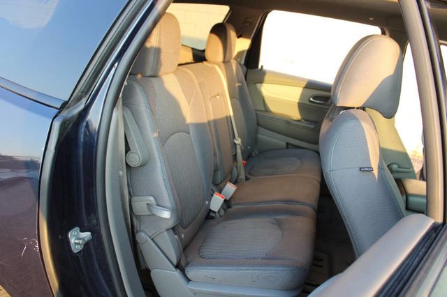 2017 Chevrolet Traverse FWD 4dr LS w/1LS - 22918926 - 17